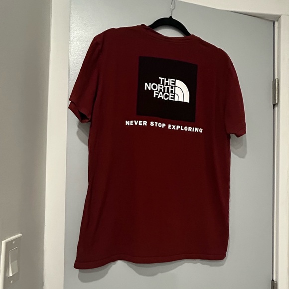 The North Face T-shirt - Red - Picture 2 of 3